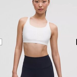 lululemon Energy Sports Bra - White size 6